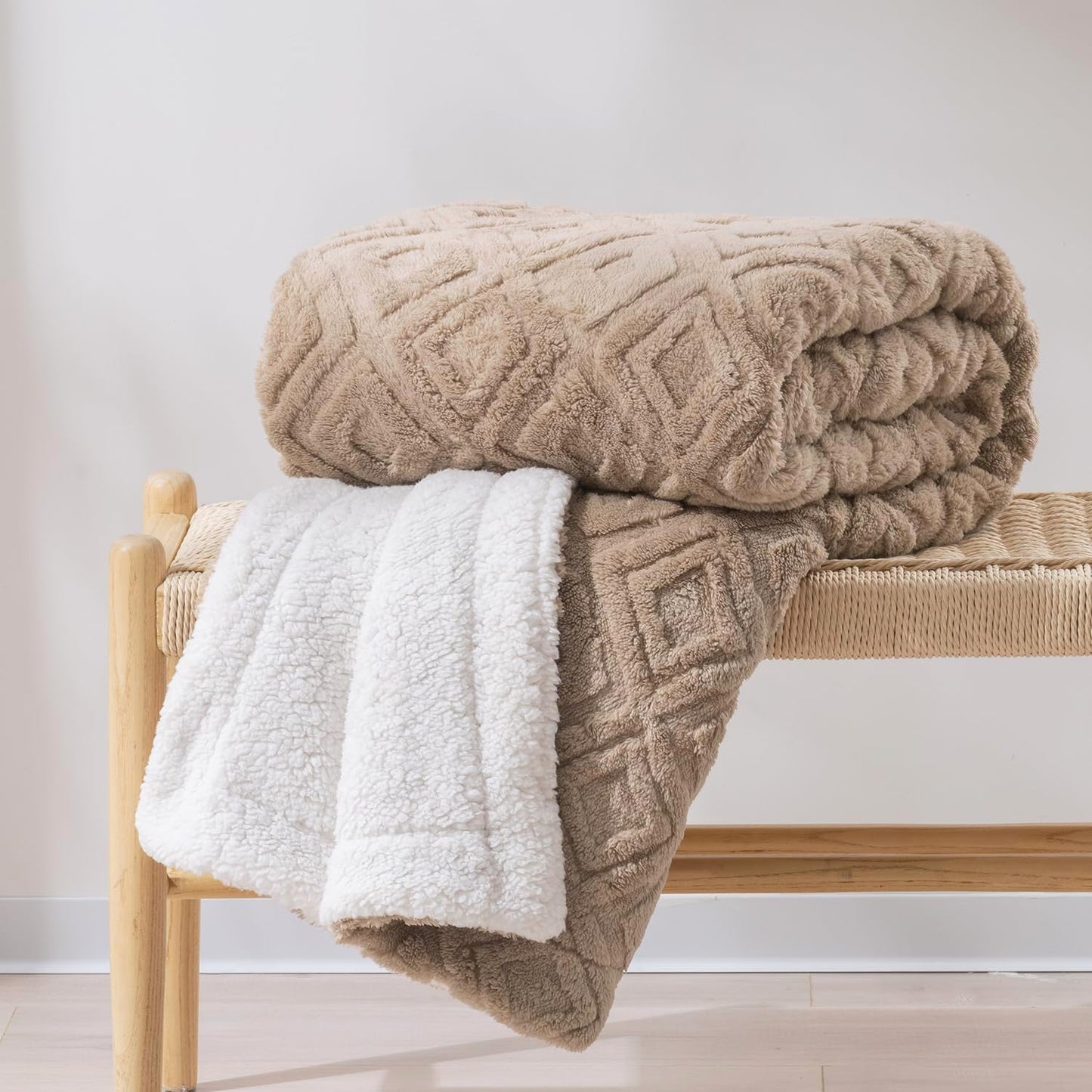 EVERGRACE Jacquard Boho Sherpa Fleece Throw Blanket for Couch, Super Soft Cozy Fuzzy Plush Blankets for Winter, Reversible Thick Warm Blanket for Bed, Sofa, Living Room, Off White, 50" x 60"