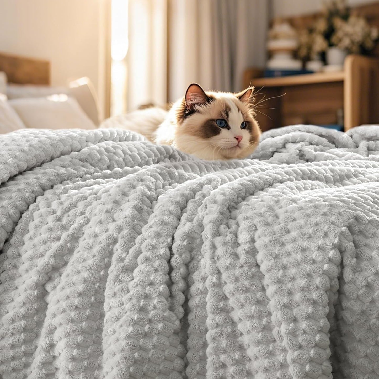 PHF Ultra Soft Flannel Fleece Blanket Queen Size, Lightweight 3D Jacquard Fleece Blanket, No Shedding, No Pilling, Luxury 340GSM Aesthetic Fluffy Cozy for Bed Room Decor, 90"x90", Camel/Light Khaki