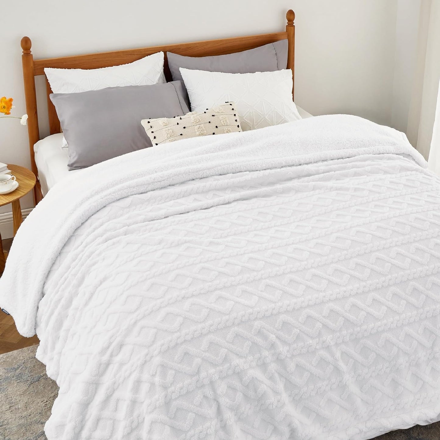 Bedsure Sherpa Fleece Throw Blanket for Couch - Soft Fluffy & Cozy Cable Jacquard Tufted Throw Blankets for Women Gift, Thick Warm Blanket for Winter and All Seasons, Grey, 50x60 Inches