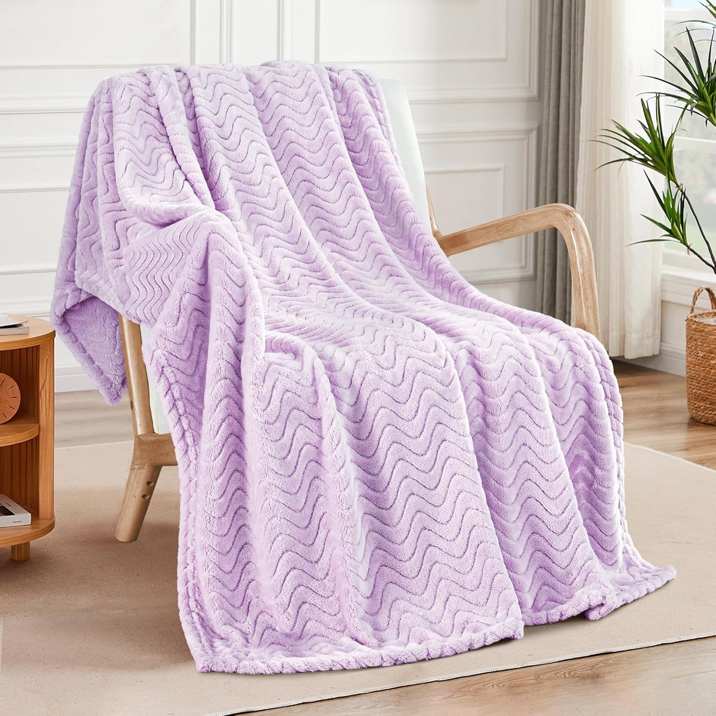 Exclusivo Mezcla Soft Fleece Throw Blanket for Couch, Cozy Lightweight Blankets with Decorative Wave Textured Suitable for All Season Use, Celadon, 50x70 Inches