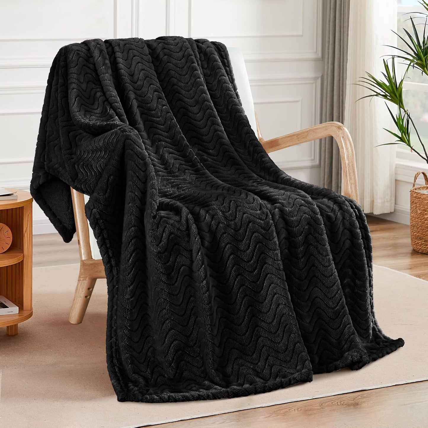 Exclusivo Mezcla Soft Fleece Throw Blanket for Couch, Cozy Lightweight Blankets with Decorative Wave Textured Suitable for All Season Use, Celadon, 50x70 Inches