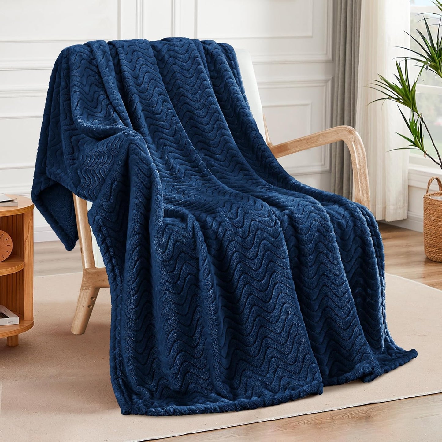 Exclusivo Mezcla Soft Fleece Throw Blanket for Couch, Cozy Lightweight Blankets with Decorative Wave Textured Suitable for All Season Use, Celadon, 50x70 Inches