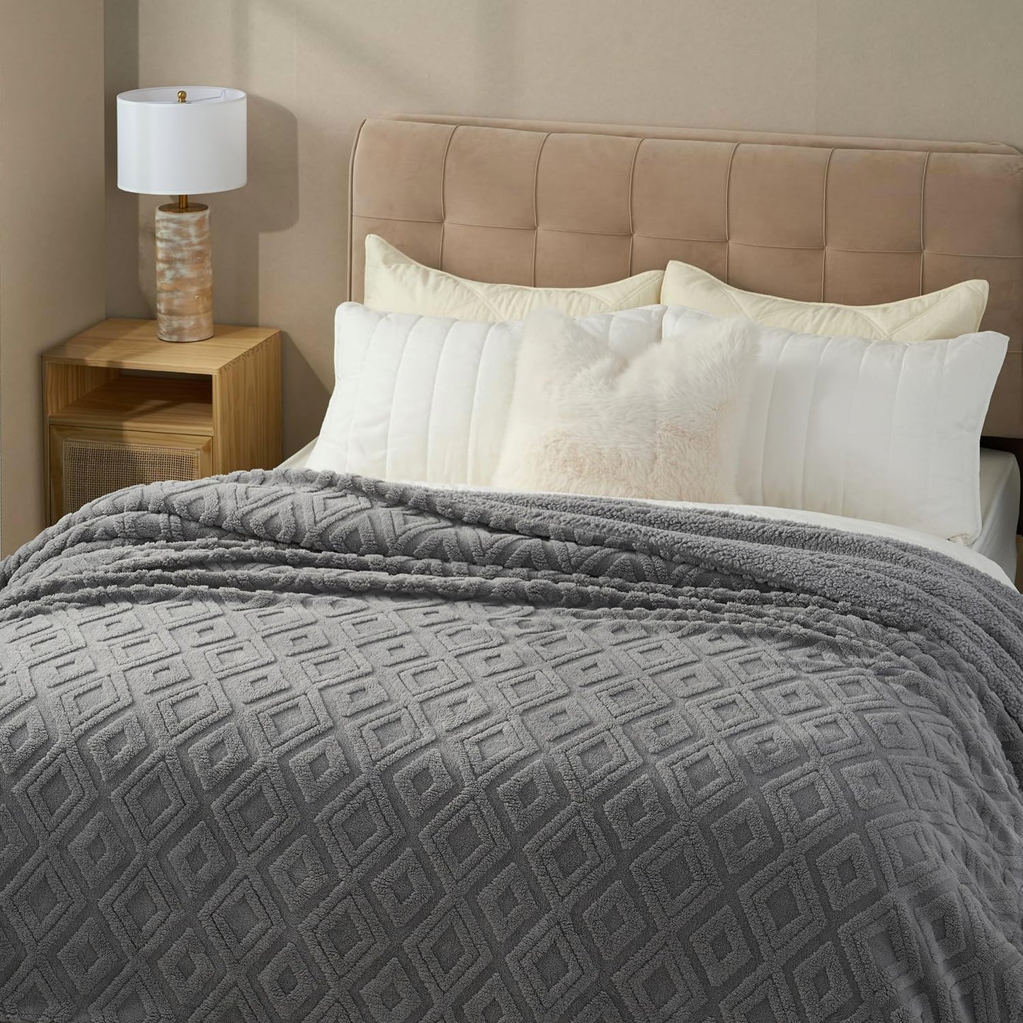 EVERGRACE Jacquard Boho Sherpa Fleece Throw Blanket for Couch, Super Soft Cozy Fuzzy Plush Blankets for Winter, Reversible Thick Warm Blanket for Bed, Sofa, Living Room, Off White, 50" x 60"