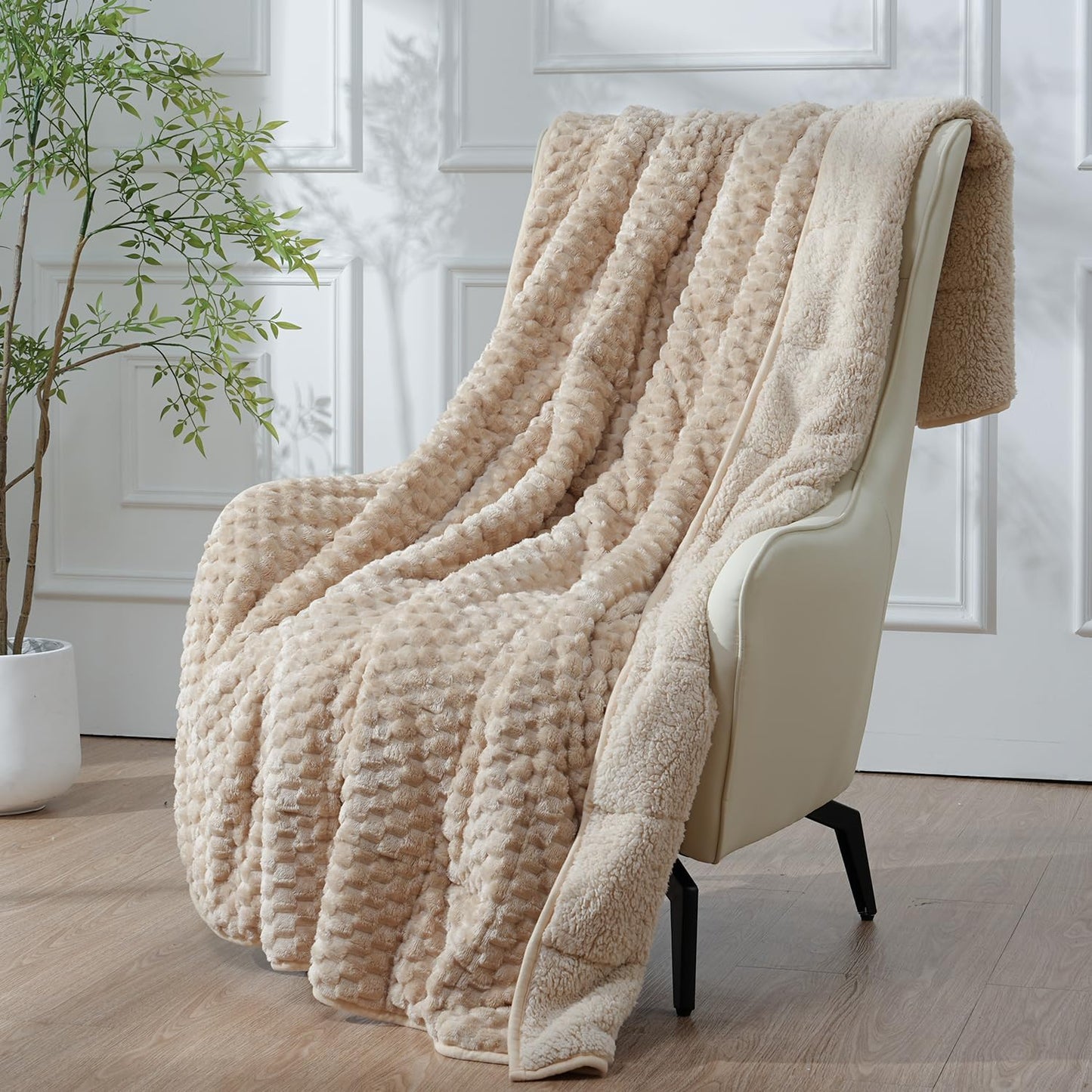 Mr. Sandman Weighted Blankets for Adults Queen Size 15lbs, Warm Sherpa Fleece Throw Blanket for Sleep and Calm, Soft Cozy Heavy Bed Blanket with Jacquard Flannel, 60 x 80 Inches, Cream White