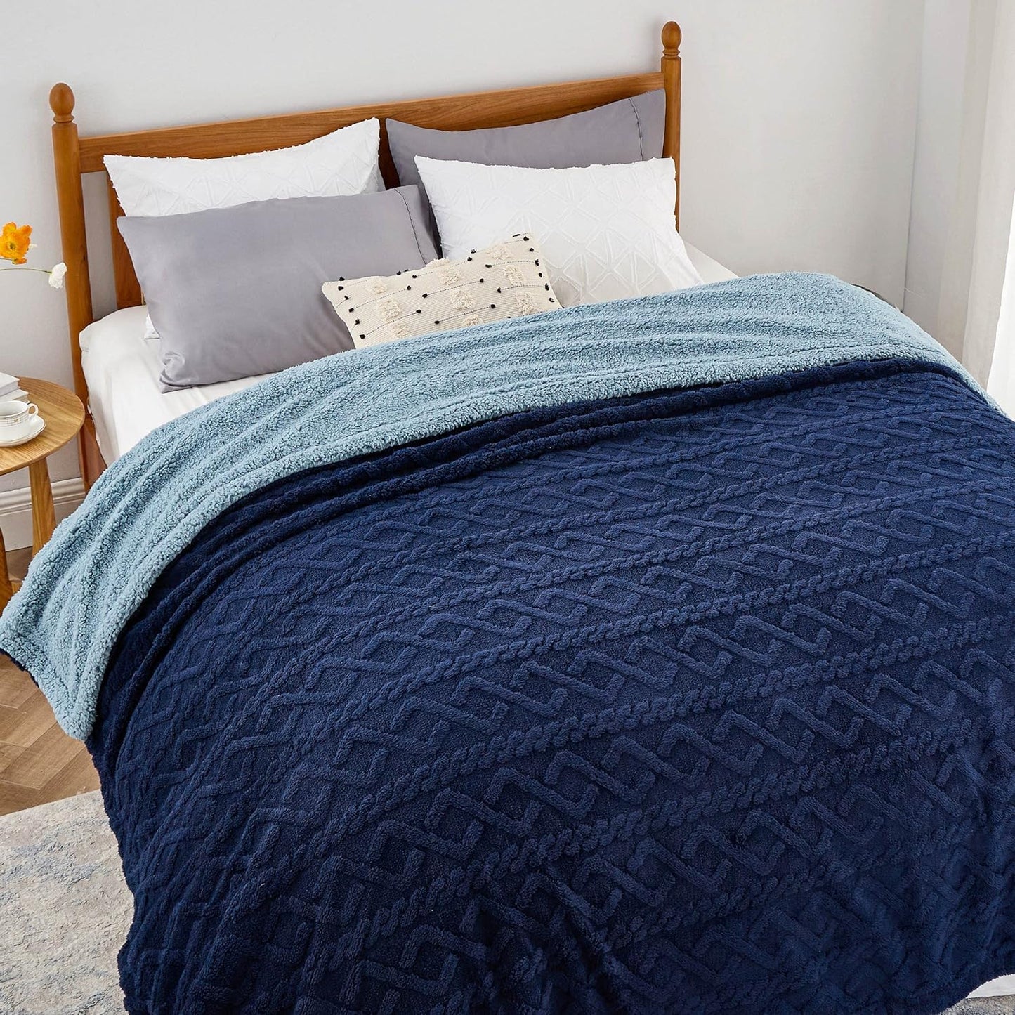 Bedsure Sherpa Fleece Throw Blanket for Couch - Soft Fluffy & Cozy Cable Jacquard Tufted Throw Blankets for Women Gift, Thick Warm Blanket for Winter and All Seasons, Grey, 50x60 Inches