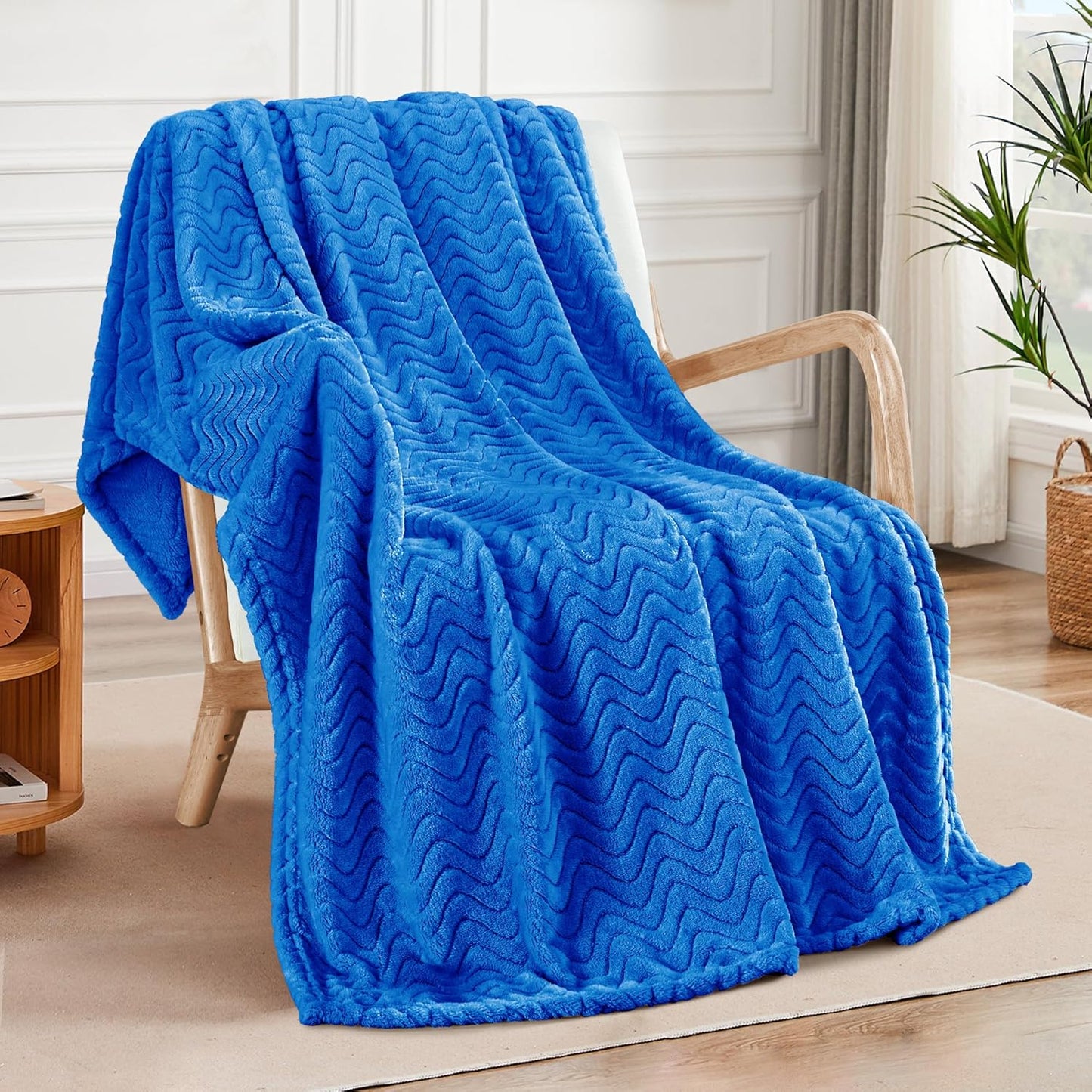 Exclusivo Mezcla Soft Fleece Throw Blanket for Couch, Cozy Lightweight Blankets with Decorative Wave Textured Suitable for All Season Use, Celadon, 50x70 Inches