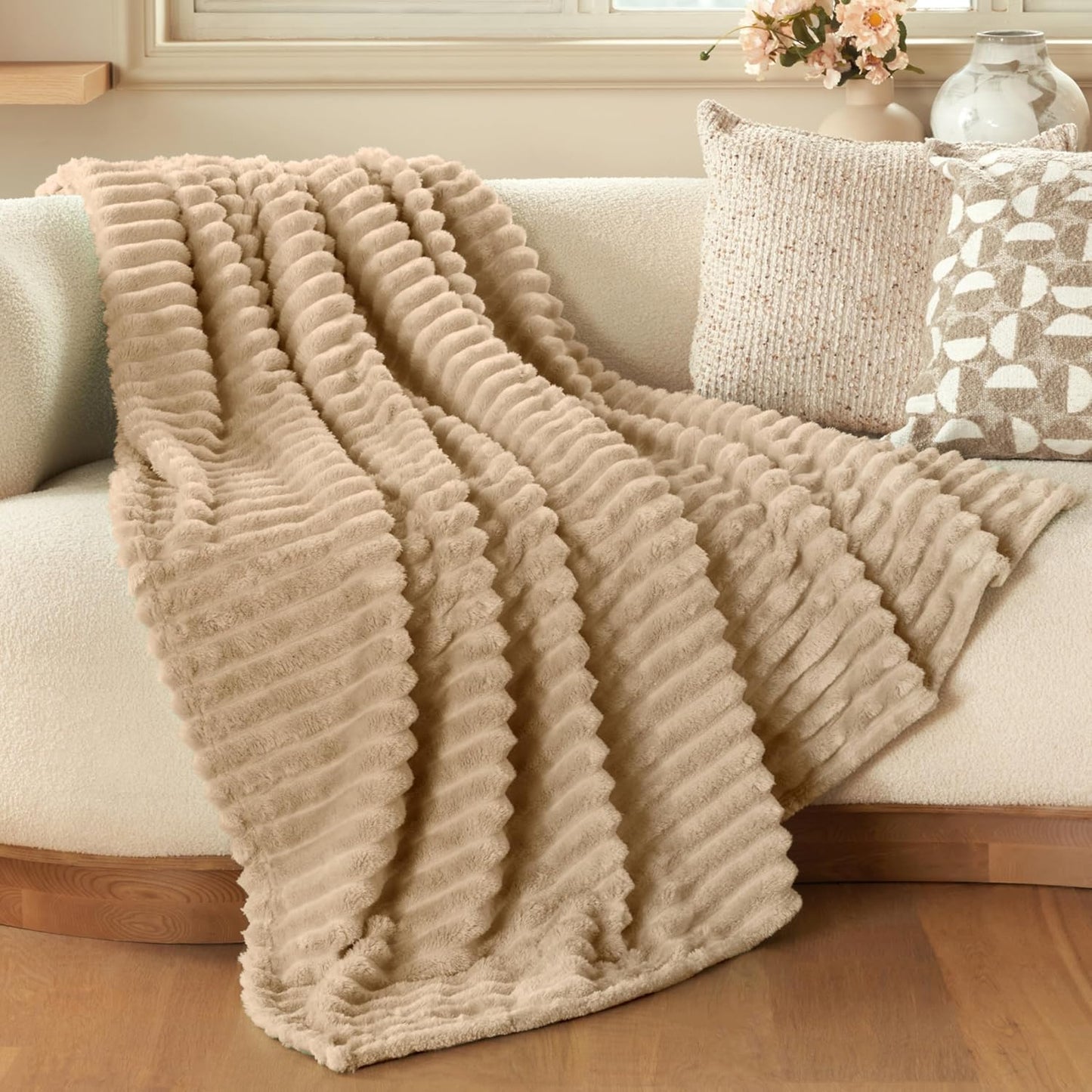Joiedomi White Throw Blanket for Couch, Soft Fleece Blankets Birthday Gifts for Women Mom Girls, 3D Ribbed Jacquard Cozy Cute Soft Throw Aesthetic Gifts 50x60 Inches