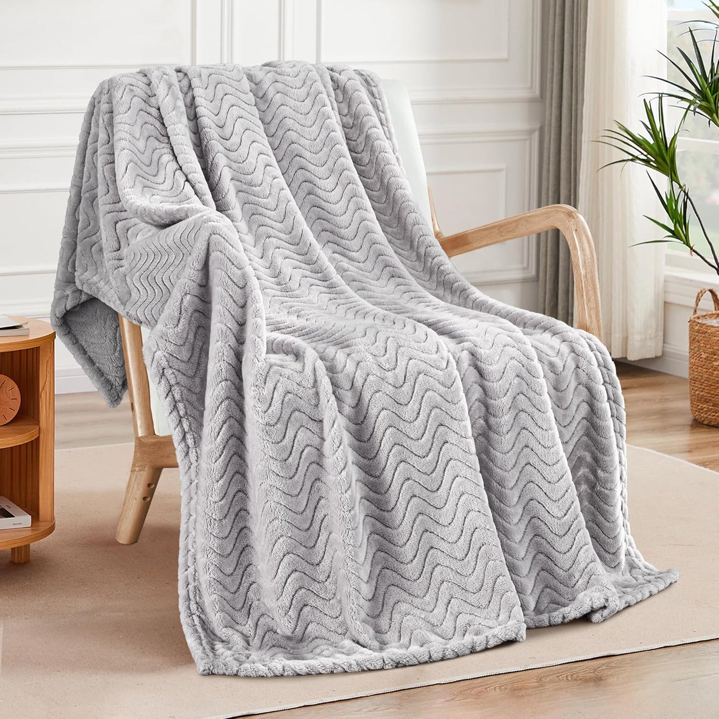 Exclusivo Mezcla Soft Fleece Throw Blanket for Couch, Cozy Lightweight Blankets with Decorative Wave Textured Suitable for All Season Use, Celadon, 50x70 Inches