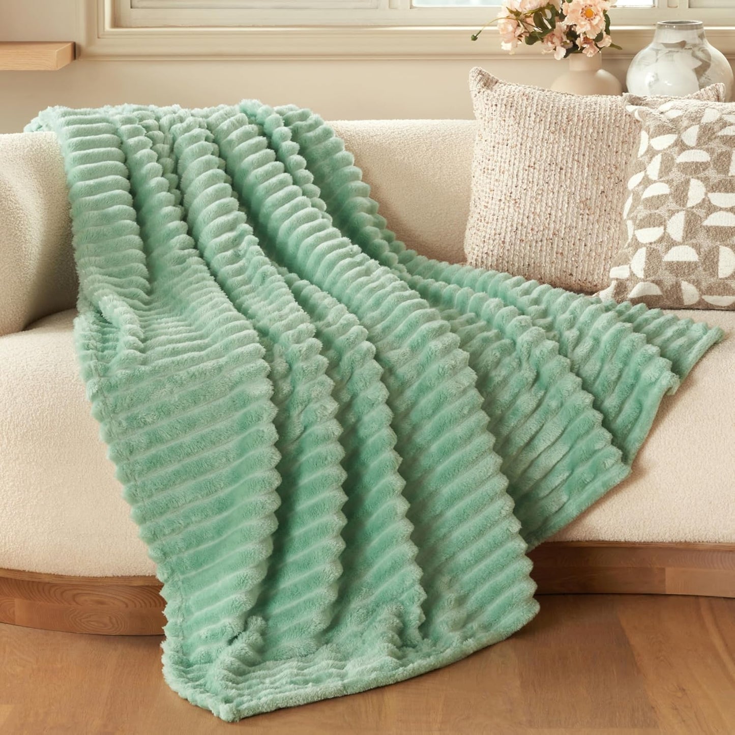 Joiedomi White Throw Blanket for Couch, Soft Fleece Blankets Birthday Gifts for Women Mom Girls, 3D Ribbed Jacquard Cozy Cute Soft Throw Aesthetic Gifts 50x60 Inches