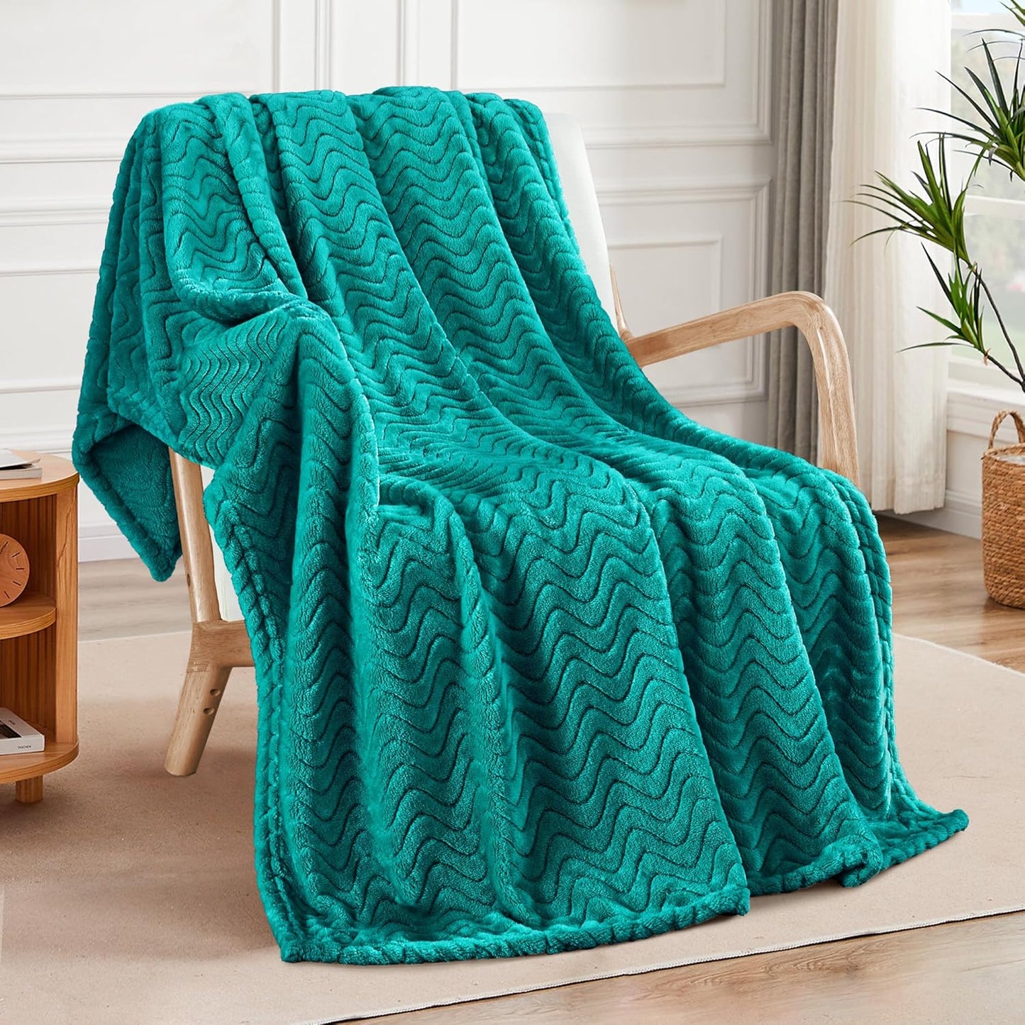 Exclusivo Mezcla Soft Fleece Throw Blanket for Couch, Cozy Lightweight Blankets with Decorative Wave Textured Suitable for All Season Use, Celadon, 50x70 Inches