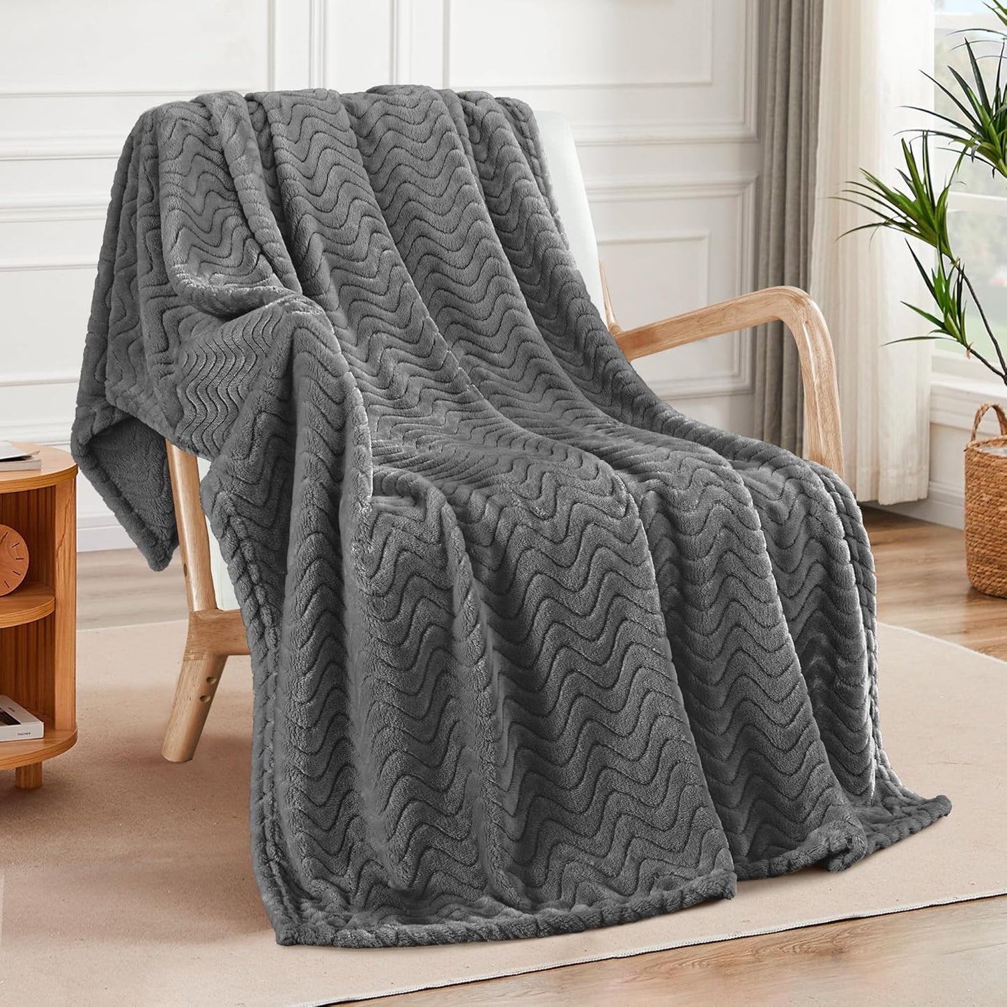 Exclusivo Mezcla Soft Fleece Throw Blanket for Couch, Cozy Lightweight Blankets with Decorative Wave Textured Suitable for All Season Use, Celadon, 50x70 Inches