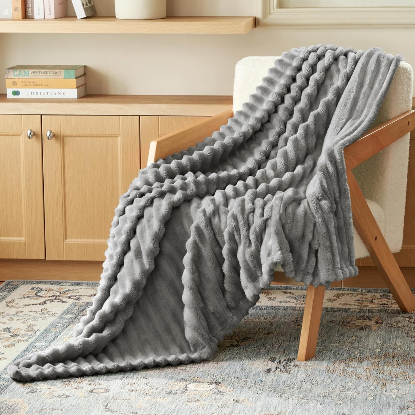 Joiedomi White Throw Blanket for Couch, Soft Fleece Blankets Birthday Gifts for Women Mom Girls, 3D Ribbed Jacquard Cozy Cute Soft Throw Aesthetic Gifts 50x60 Inches