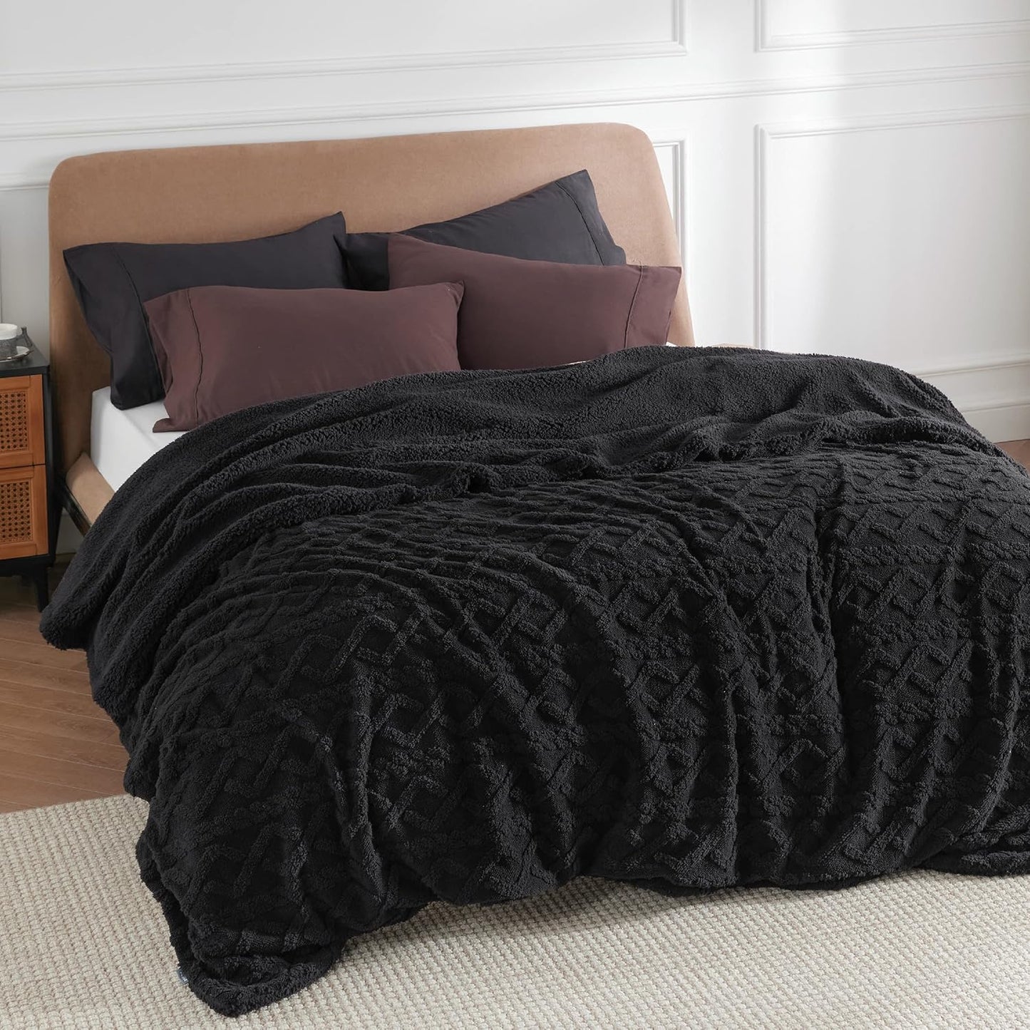 Bedsure Sherpa Fleece Throw Blanket for Couch - Soft Fluffy & Cozy Cable Jacquard Tufted Throw Blankets for Women Gift, Thick Warm Blanket for Winter and All Seasons, Grey, 50x60 Inches