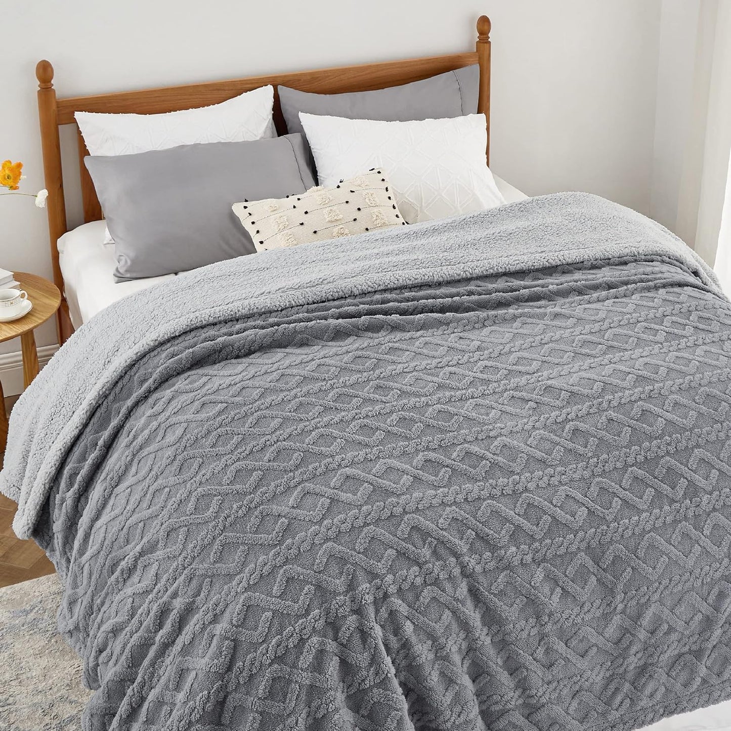 Bedsure Sherpa Fleece Throw Blanket for Couch - Soft Fluffy & Cozy Cable Jacquard Tufted Throw Blankets for Women Gift, Thick Warm Blanket for Winter and All Seasons, Grey, 50x60 Inches