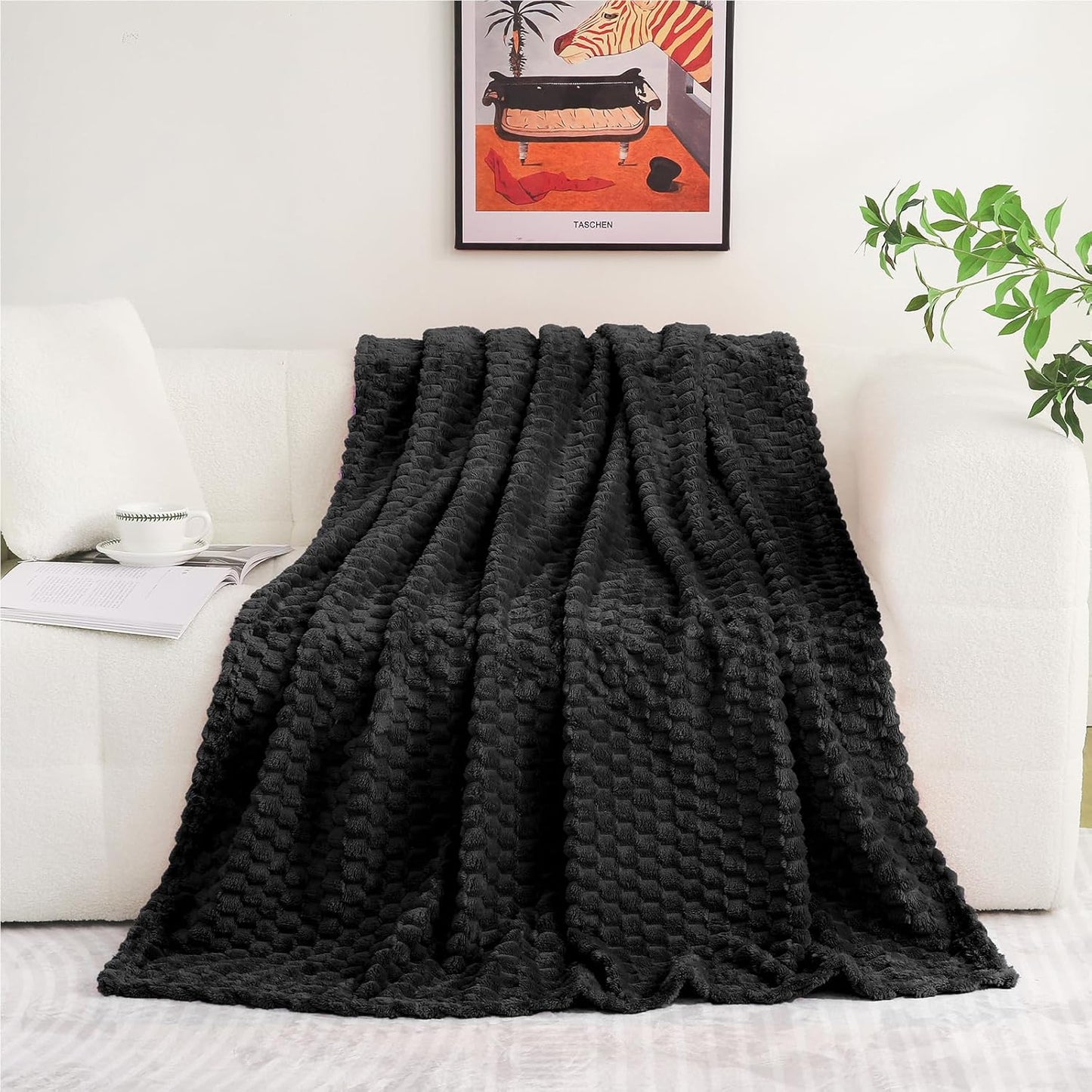 Puncuntex Hot Pink Throw Blanket 50"×60" inches Gifts for Mom Fuzzy 3D Jacquard Decorative Flannel Fleece Super Soft Plush Cozy Blanket for Couch Sofa Chair Lightweight