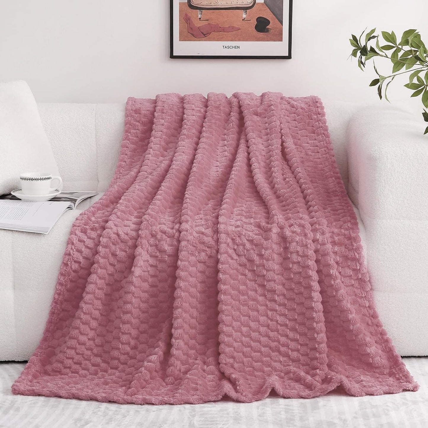 Puncuntex Hot Pink Throw Blanket 50"×60" inches Gifts for Mom Fuzzy 3D Jacquard Decorative Flannel Fleece Super Soft Plush Cozy Blanket for Couch Sofa Chair Lightweight