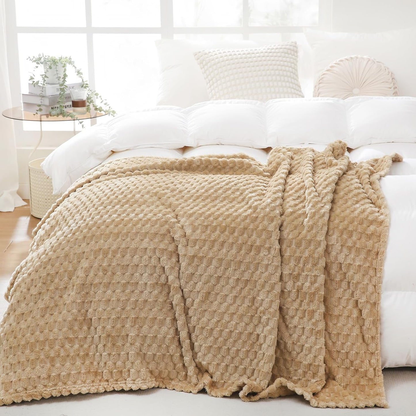 Puncuntex Hot Pink Throw Blanket 50"×60" inches Gifts for Mom Fuzzy 3D Jacquard Decorative Flannel Fleece Super Soft Plush Cozy Blanket for Couch Sofa Chair Lightweight