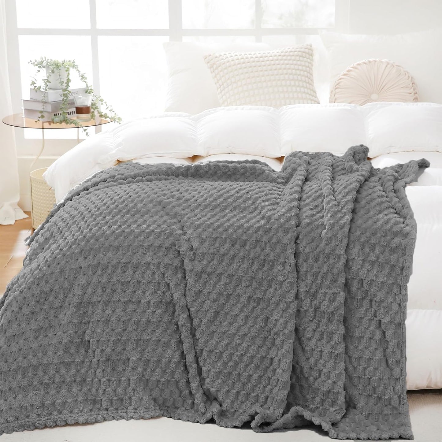 Puncuntex Hot Pink Throw Blanket 50"×60" inches Gifts for Mom Fuzzy 3D Jacquard Decorative Flannel Fleece Super Soft Plush Cozy Blanket for Couch Sofa Chair Lightweight